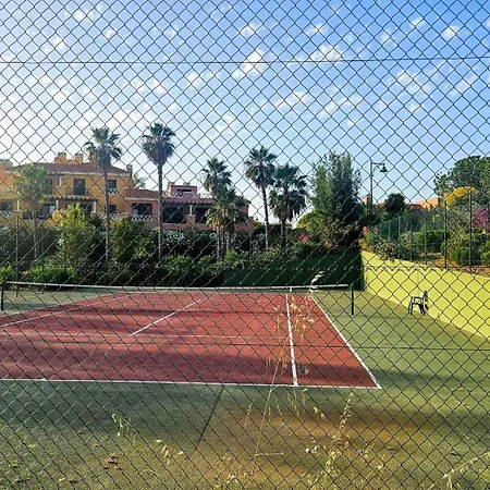 Dar01 Pool View Prado Golf
